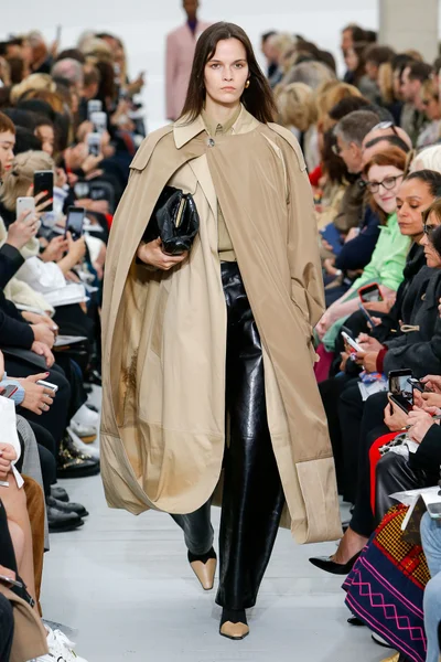 Look 6